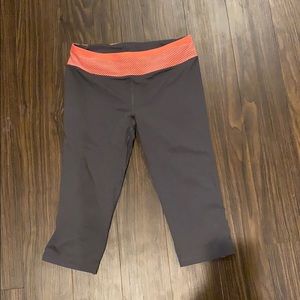 Victoria secret crop leggings